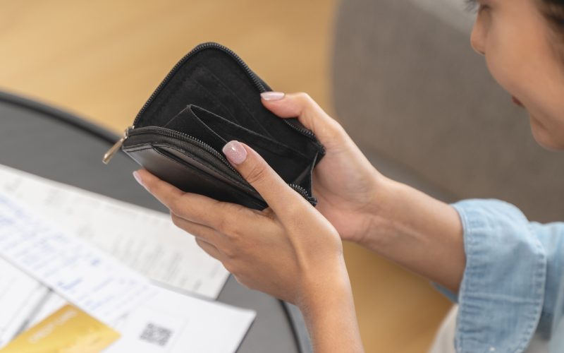 Leningen samenvoegen: wat gebeurt er met je maandlasten en waarom kan het slim zijn?