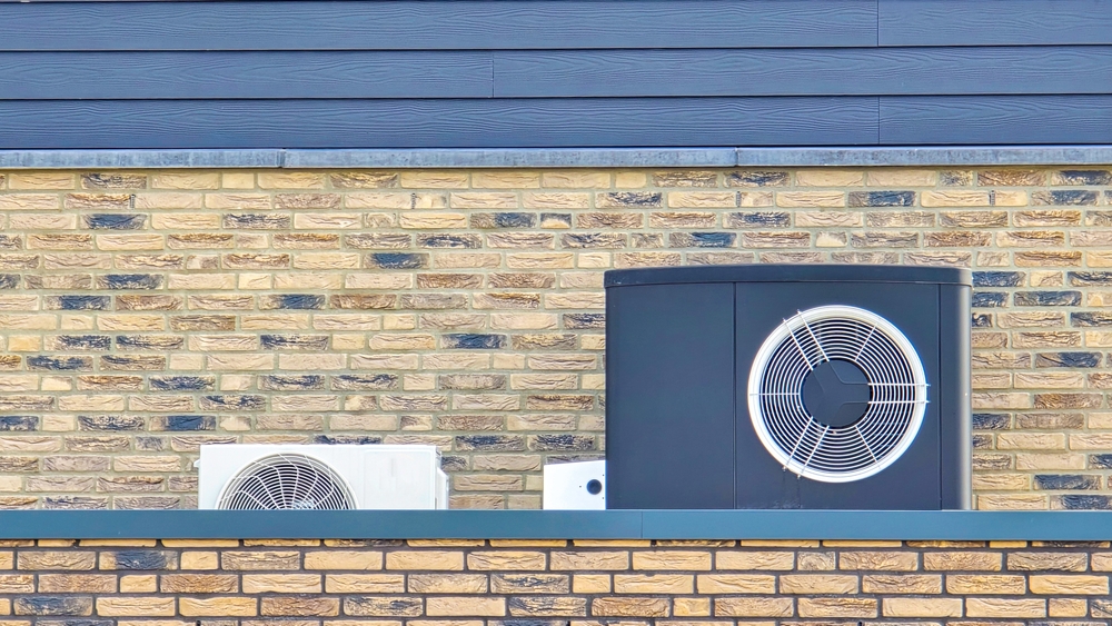 Warmtepomp op een dak
